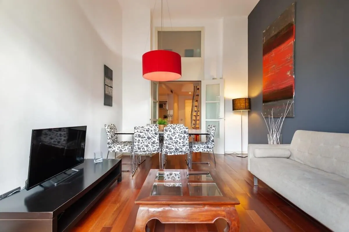 3Bedroom Duplex With Balcony In Plaza Cataluna Βαρκελώνη Διαμέρισμα